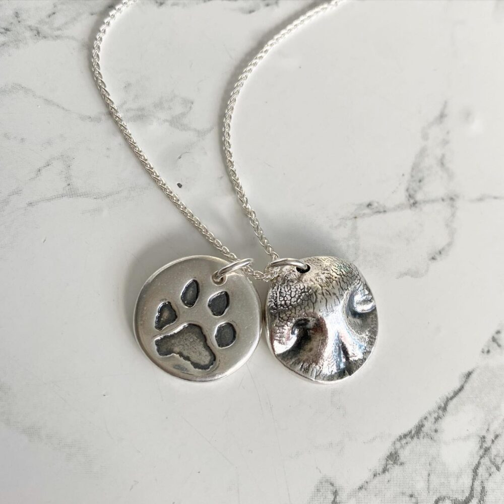 Nose Nugget with Round Paw Print Pendant