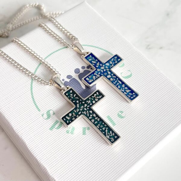 Unisex Cross Pendant
